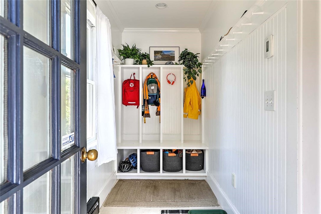 264 Sowams Road Barrington, RI 02806 - Photo 4 of 50