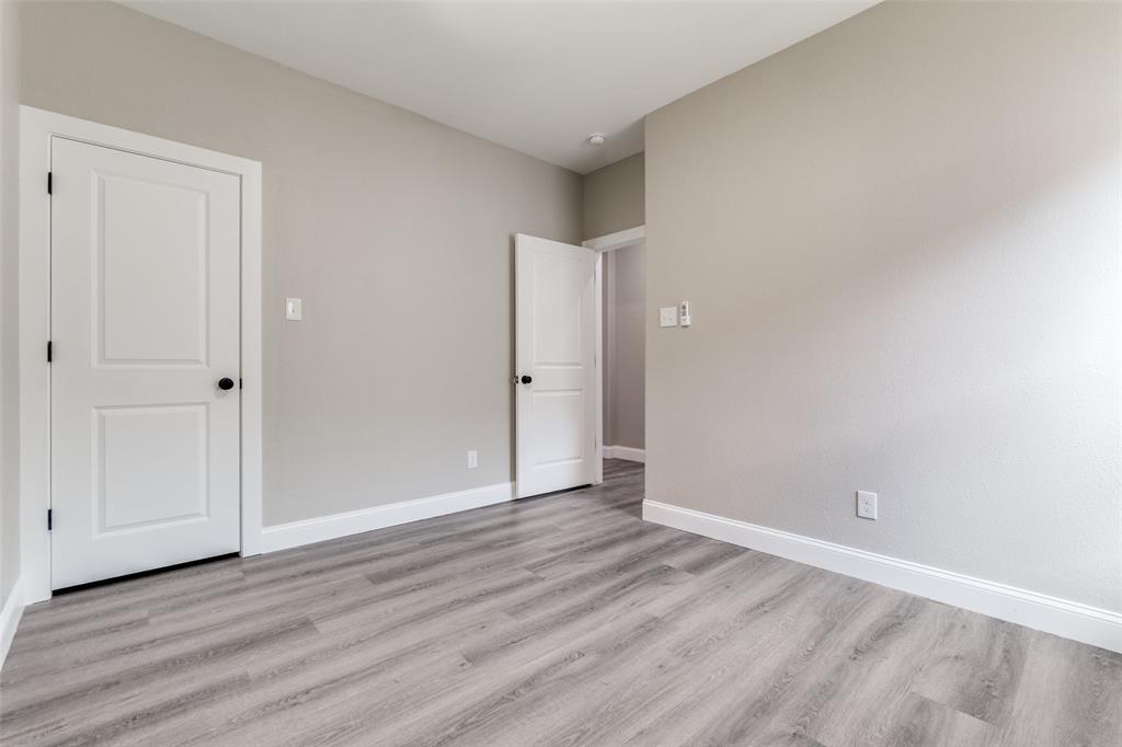 3402 Spring Avenue Dallas, TX 75215 - Photo 11 of 19 Gallery Image 11