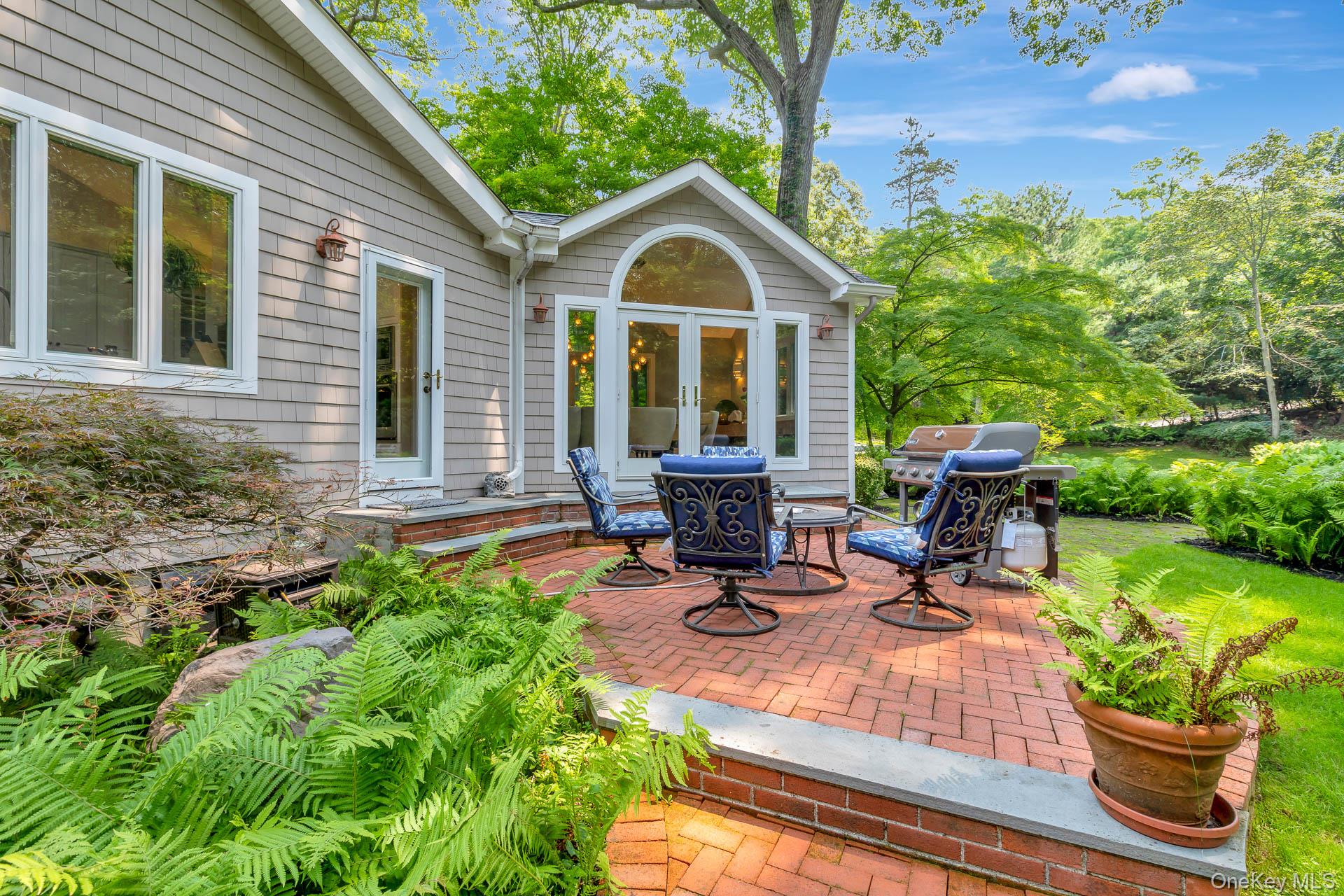 29 Farm Road St. James, NY 11780 - Photo 41 of 49