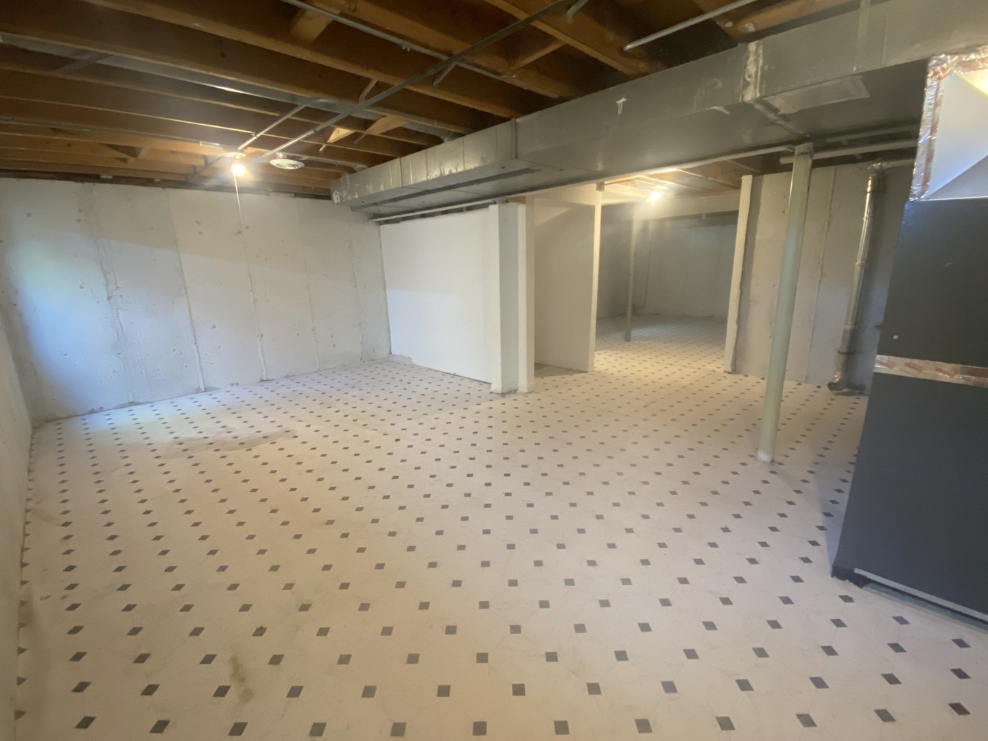 1920 Georgetown Lane Hoffman Estates, IL 60169 - Photo 10 of 28 a view of an empty room