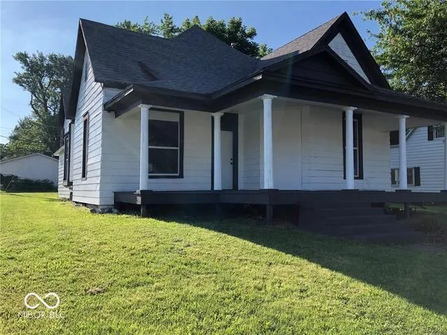 $115,000 | 301 South Section Street, Sullivan, IN 47882