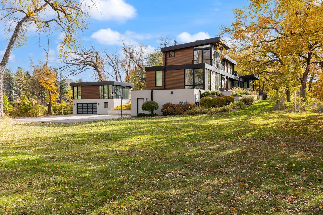 2634 Crosby Road Wayzata, MN 55391 - Photo 11 of 103