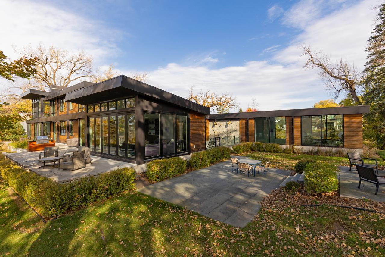 2634 Crosby Road Wayzata, MN 55391 - Photo 13 of 103