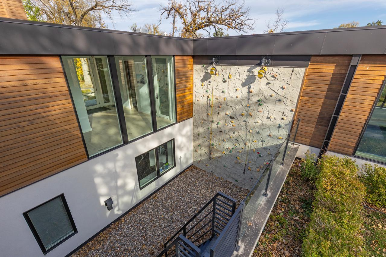 2634 Crosby Road Wayzata, MN 55391 - Photo 14 of 103