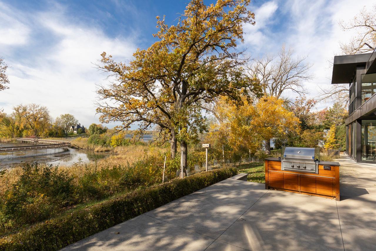 2634 Crosby Road Wayzata, MN 55391 - Photo 18 of 103