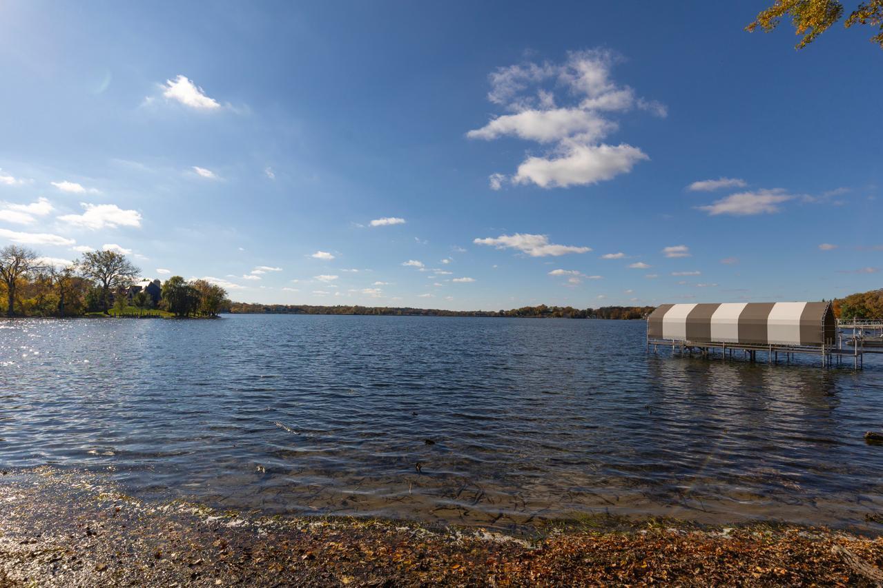 2634 Crosby Road Wayzata, MN 55391 - Photo 25 of 103