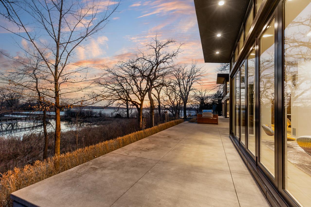 2634 Crosby Road Wayzata, MN 55391 - Photo 29 of 103