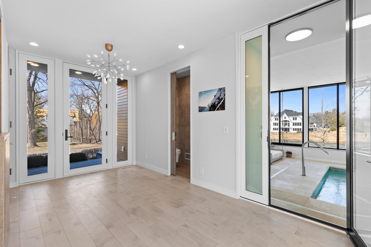 2634 Crosby Road Wayzata, MN 55391 - Photo 36 of 103