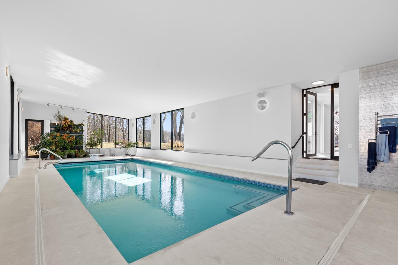 2634 Crosby Road Wayzata, MN 55391 - Photo 38 of 103