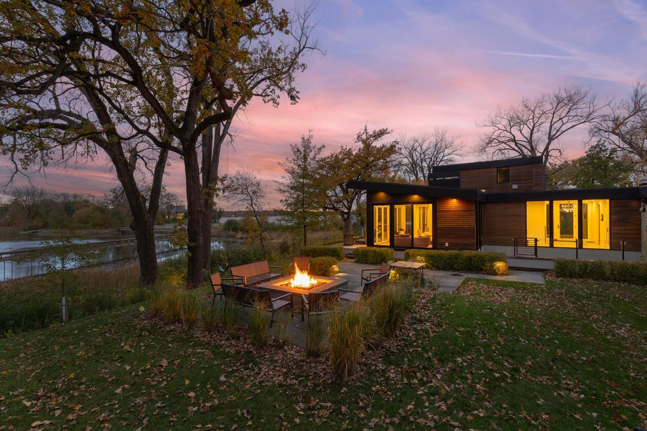 2634 Crosby Road Wayzata, MN 55391 - Photo 7 of 103