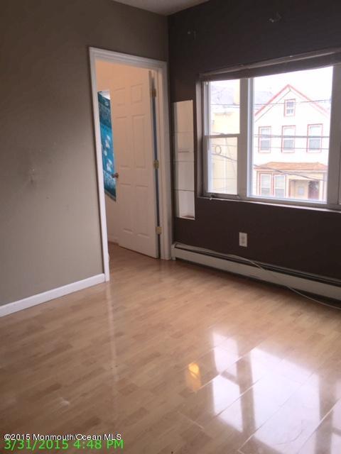 68 Merchant Street Newark, NJ 07105 - Photo 12 of 12 MASTER BED