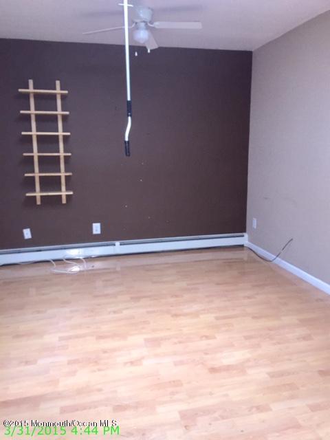 68 Merchant Street Newark, NJ 07105 - Photo 4 of 12 2nd fl fam room