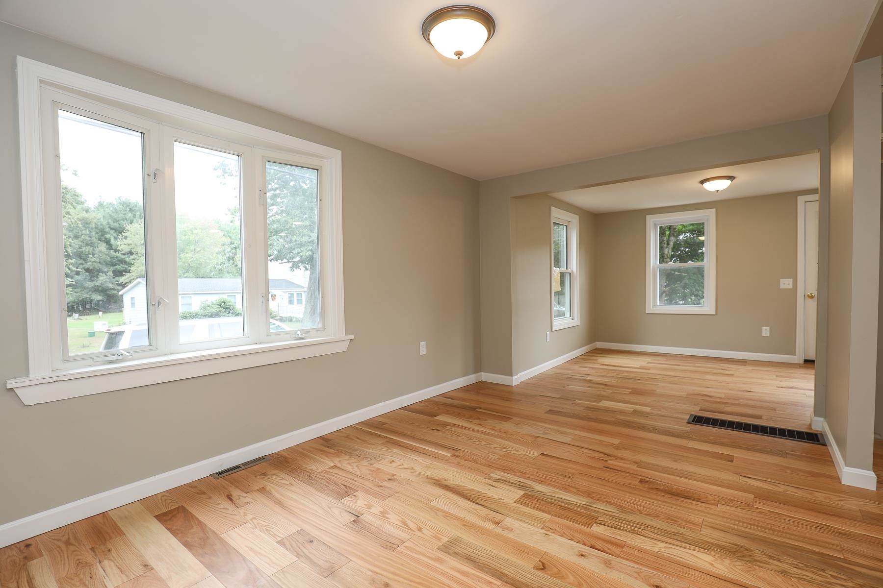36 Kingston Road Plaistow, NH 03865 - Photo 11 of 25 Gallery Image 11