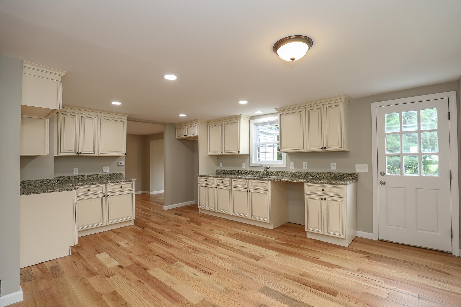 36 Kingston Road Plaistow, NH 03865 - Photo 23 of 25 Gallery Image 23
