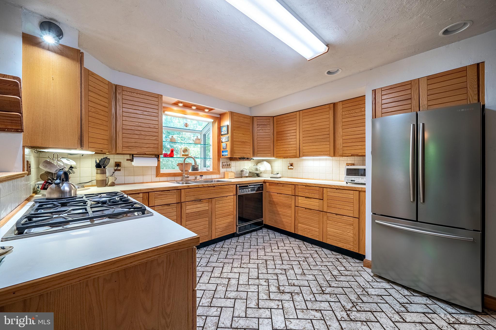 20 Mountainview Road Ewing, NJ 08628 - Photo 15 of 43 Gallery Image 15