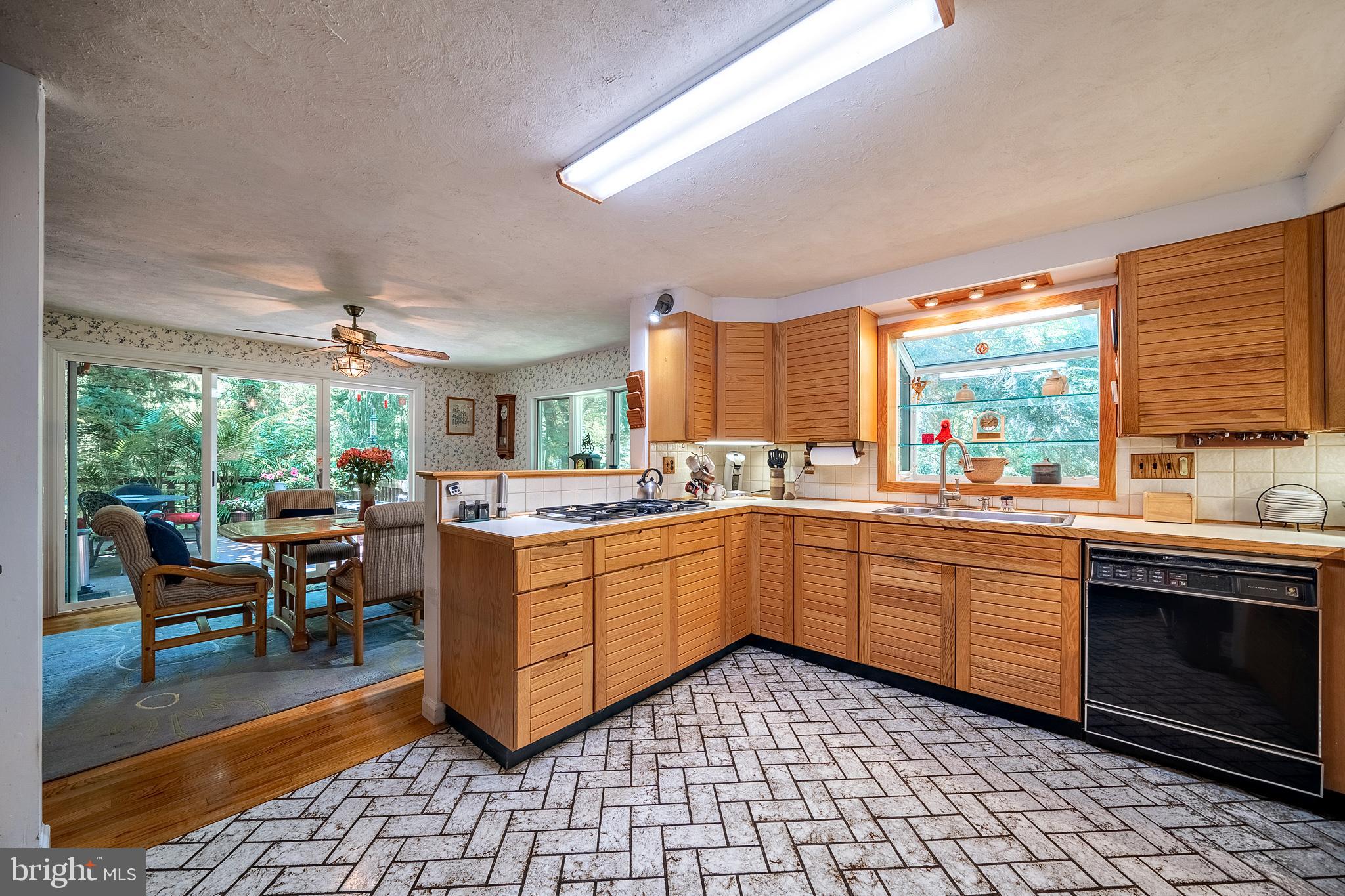20 Mountainview Road Ewing, NJ 08628 - Photo 17 of 43 Gallery Image 17