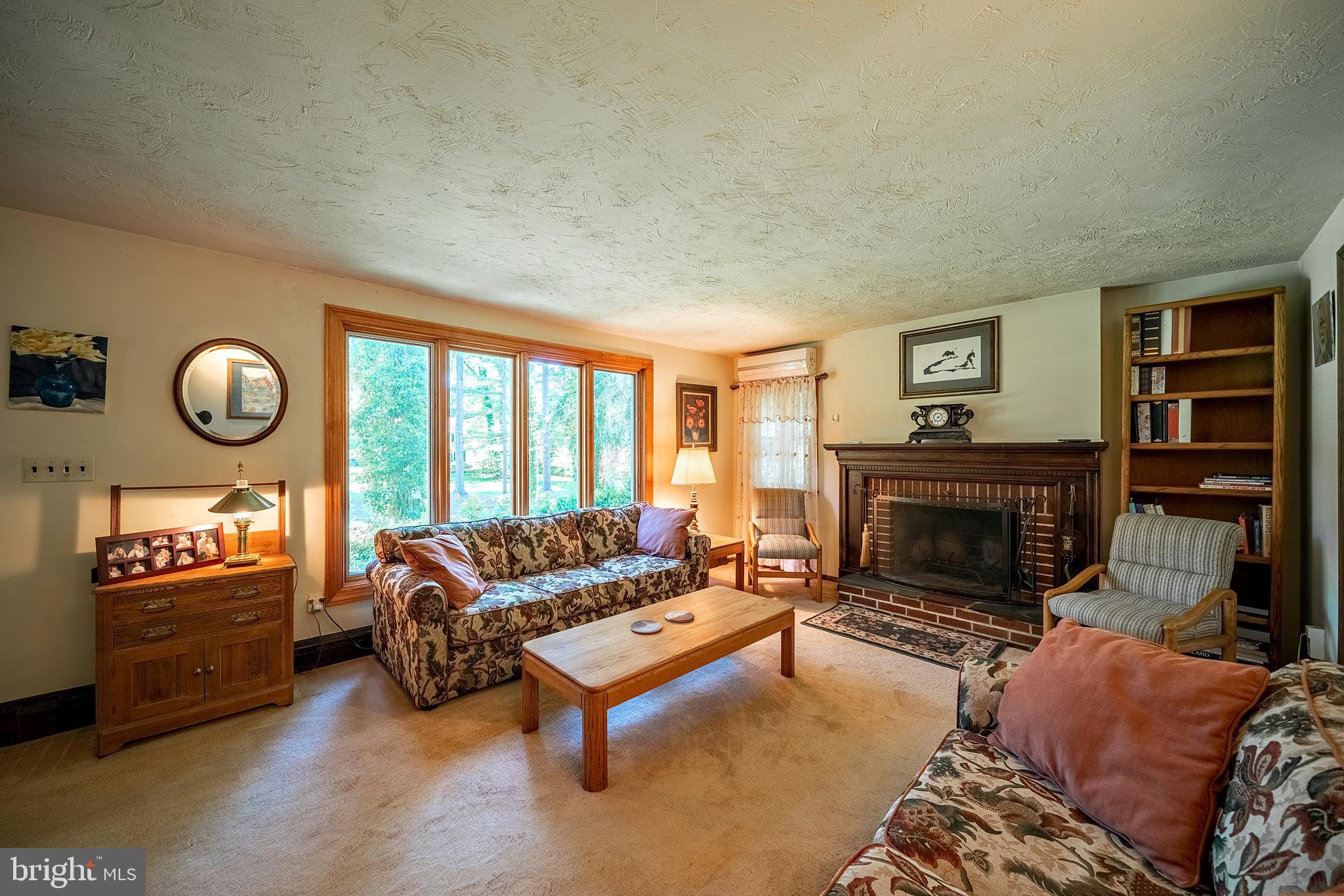 20 Mountainview Road Ewing, NJ 08628 - Photo 5 of 43 Gallery Image 5