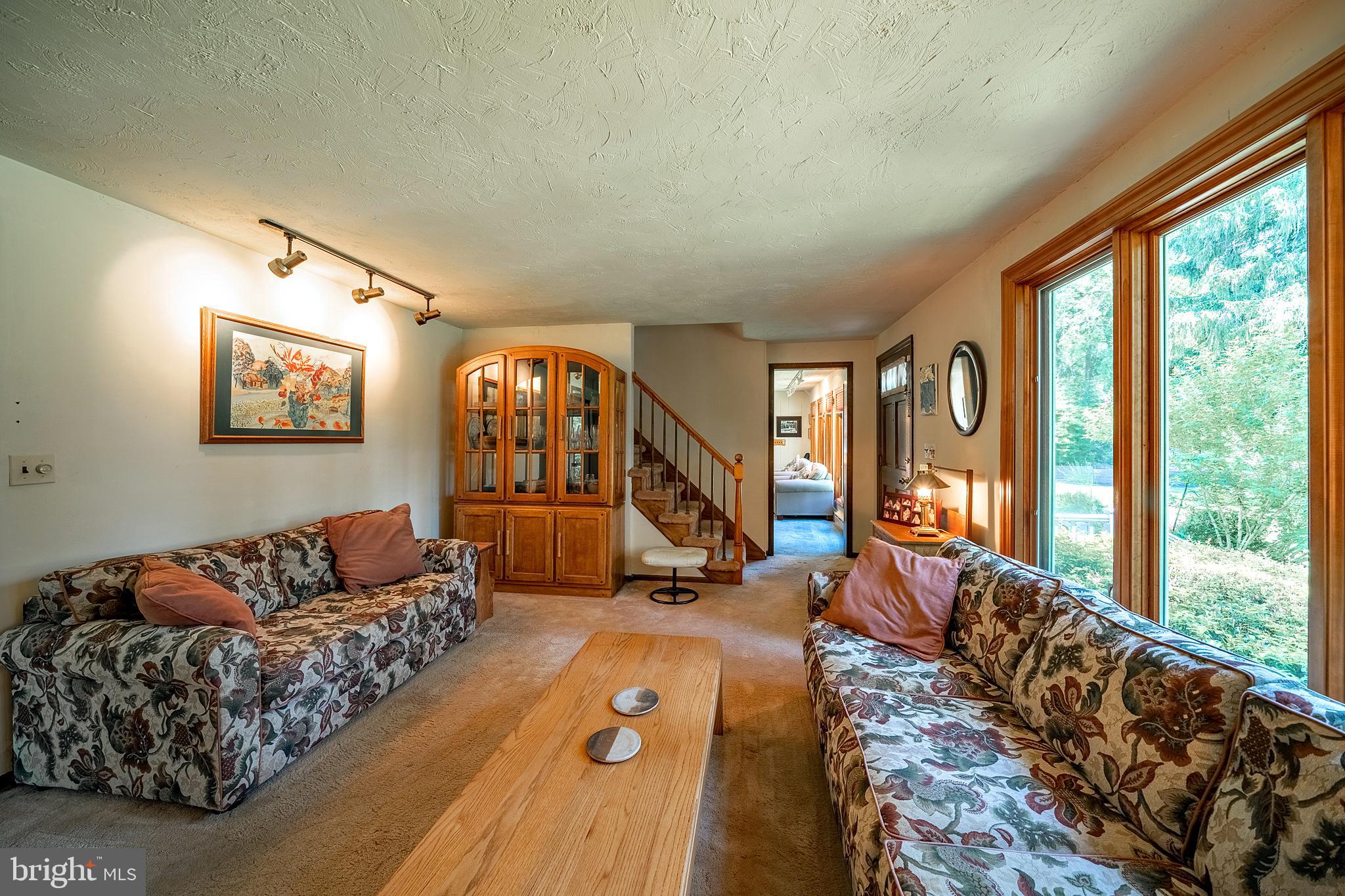 20 Mountainview Road Ewing, NJ 08628 - Photo 8 of 43 Gallery Image 8