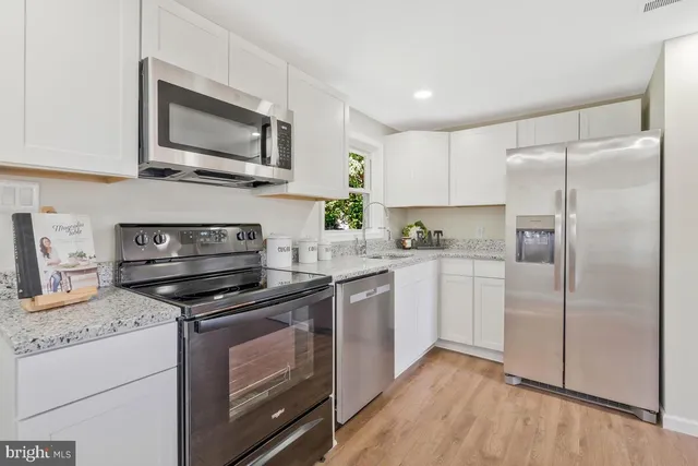 $2,250 | 21975 Baja Lane, Great Mills, MD 20634