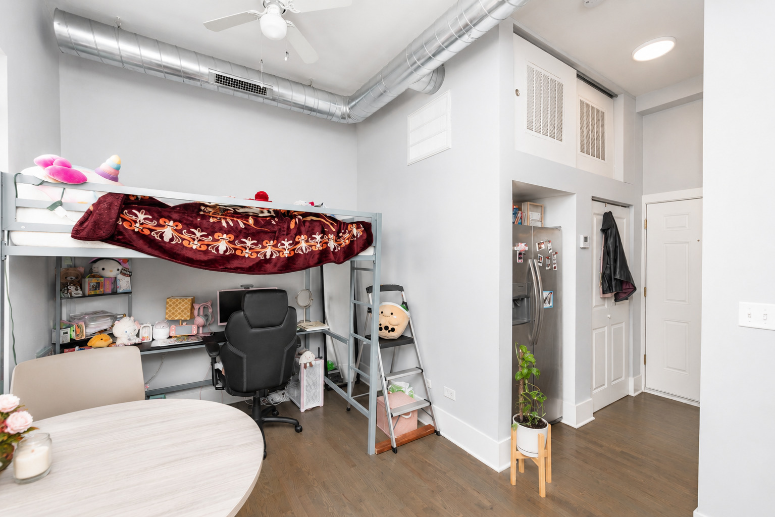 1717 South Carpenter Street, Unit 2 Chicago, IL 60608 - Photo 4 of 8