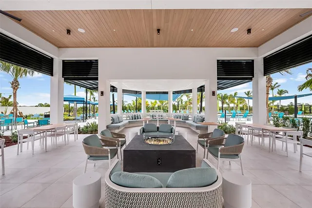 $575,000 | 11205 Livewell Court, Venice, FL 34293