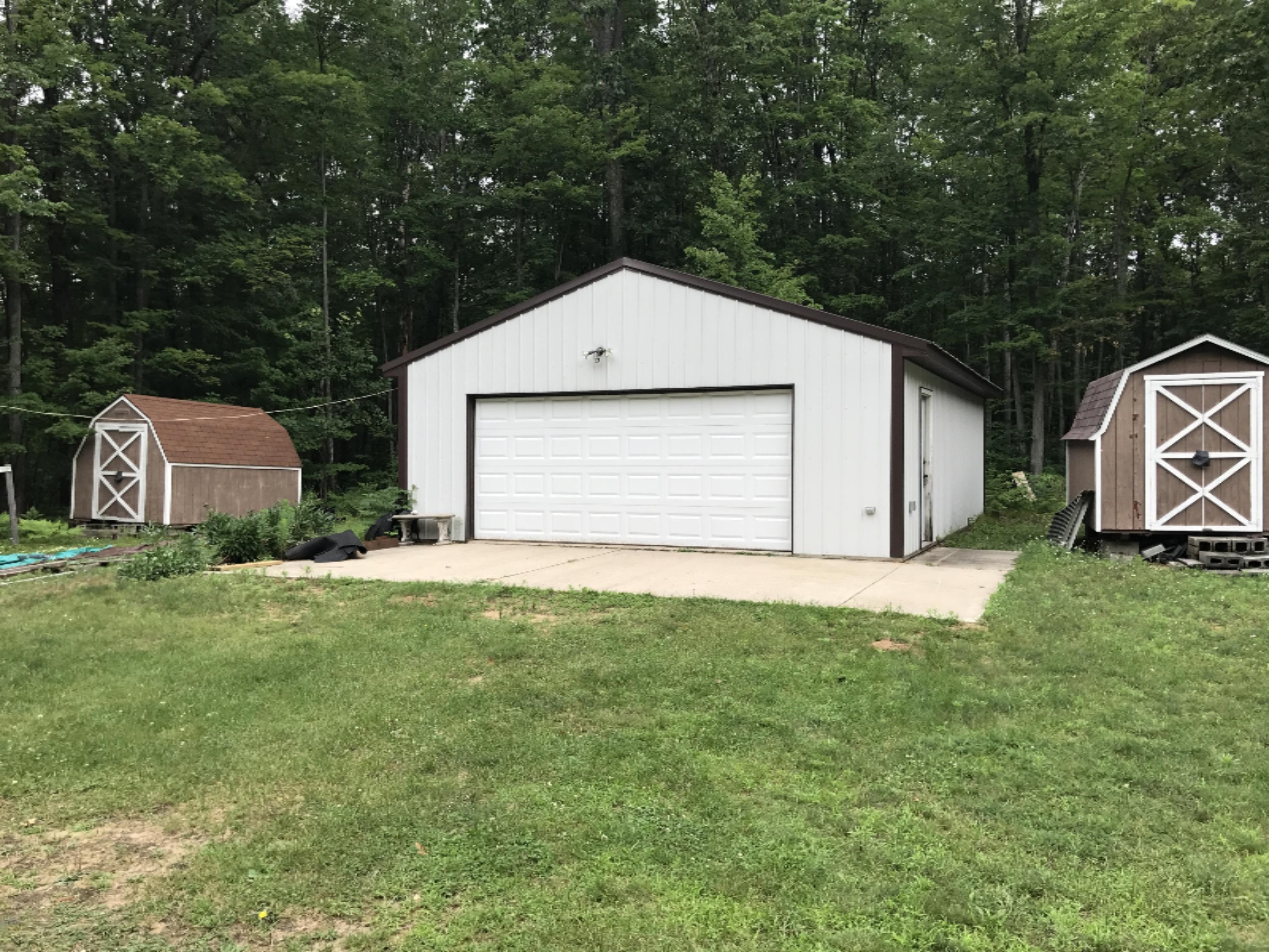15570 River Road Brethren, MI 49619 - Photo 3 of 38 IMG_1184