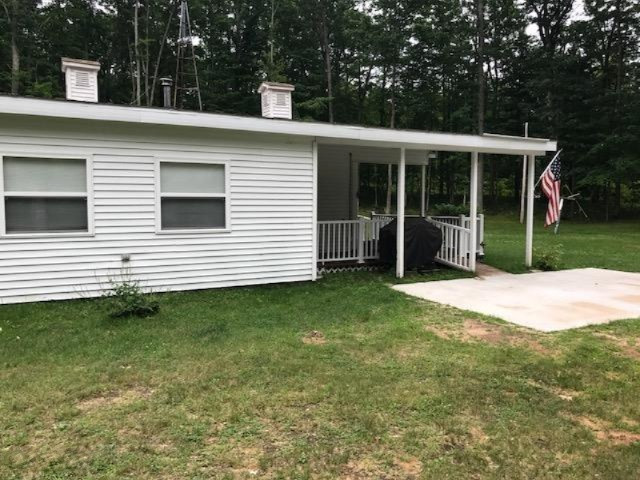 15570 River Road Brethren, MI 49619 - Photo 5 of 38 IMG_1193
