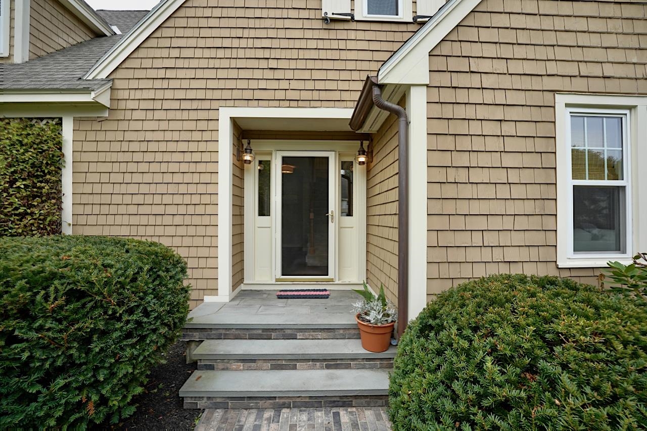 35 Edgewood Drive Hampton, NH 03842 - Photo 3 of 34