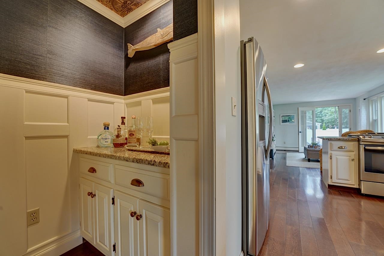 35 Edgewood Drive Hampton, NH 03842 - Photo 10 of 34