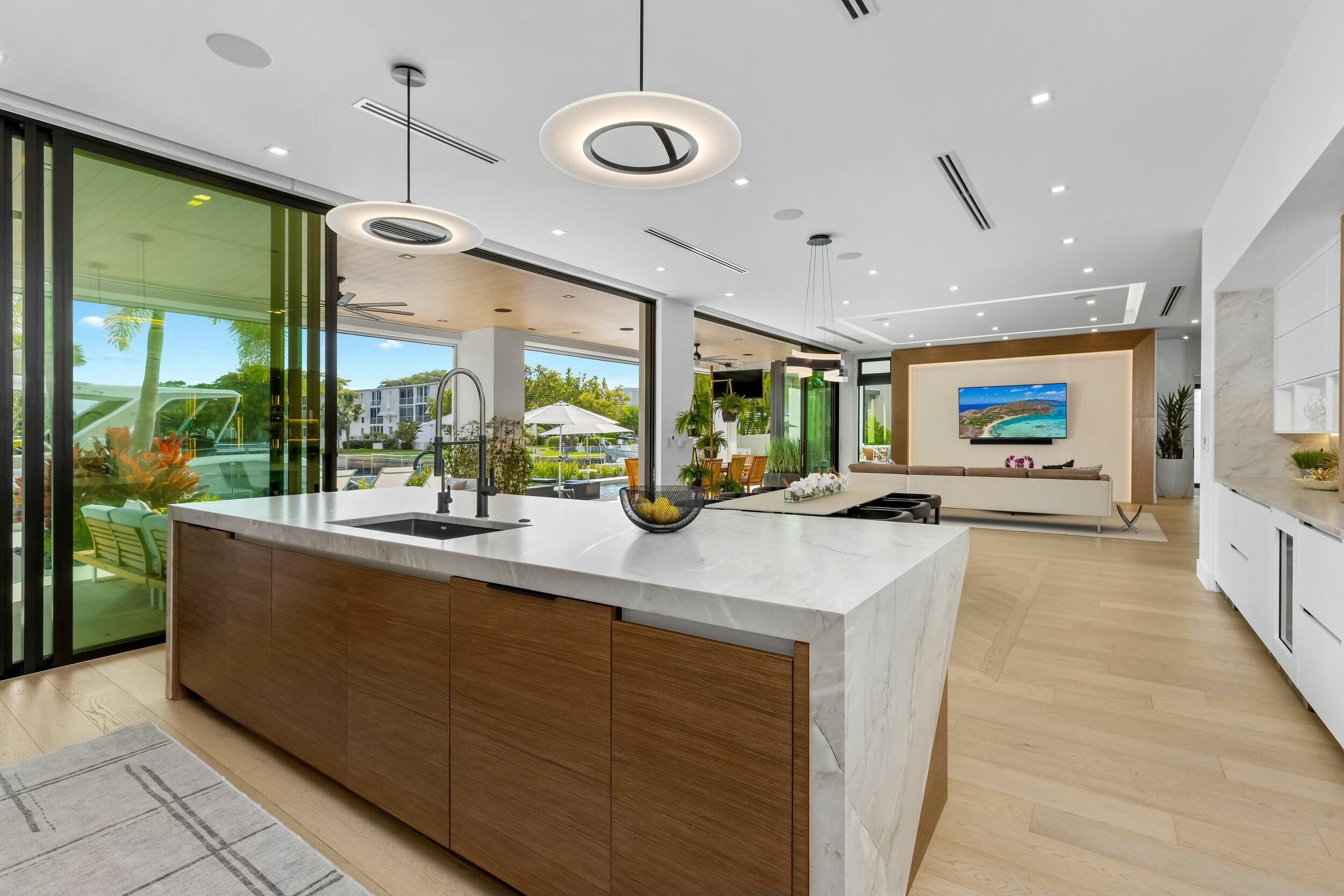 772 Glouchester Street Boca Raton, FL 33487 - Photo 42 of 85 Kitchen