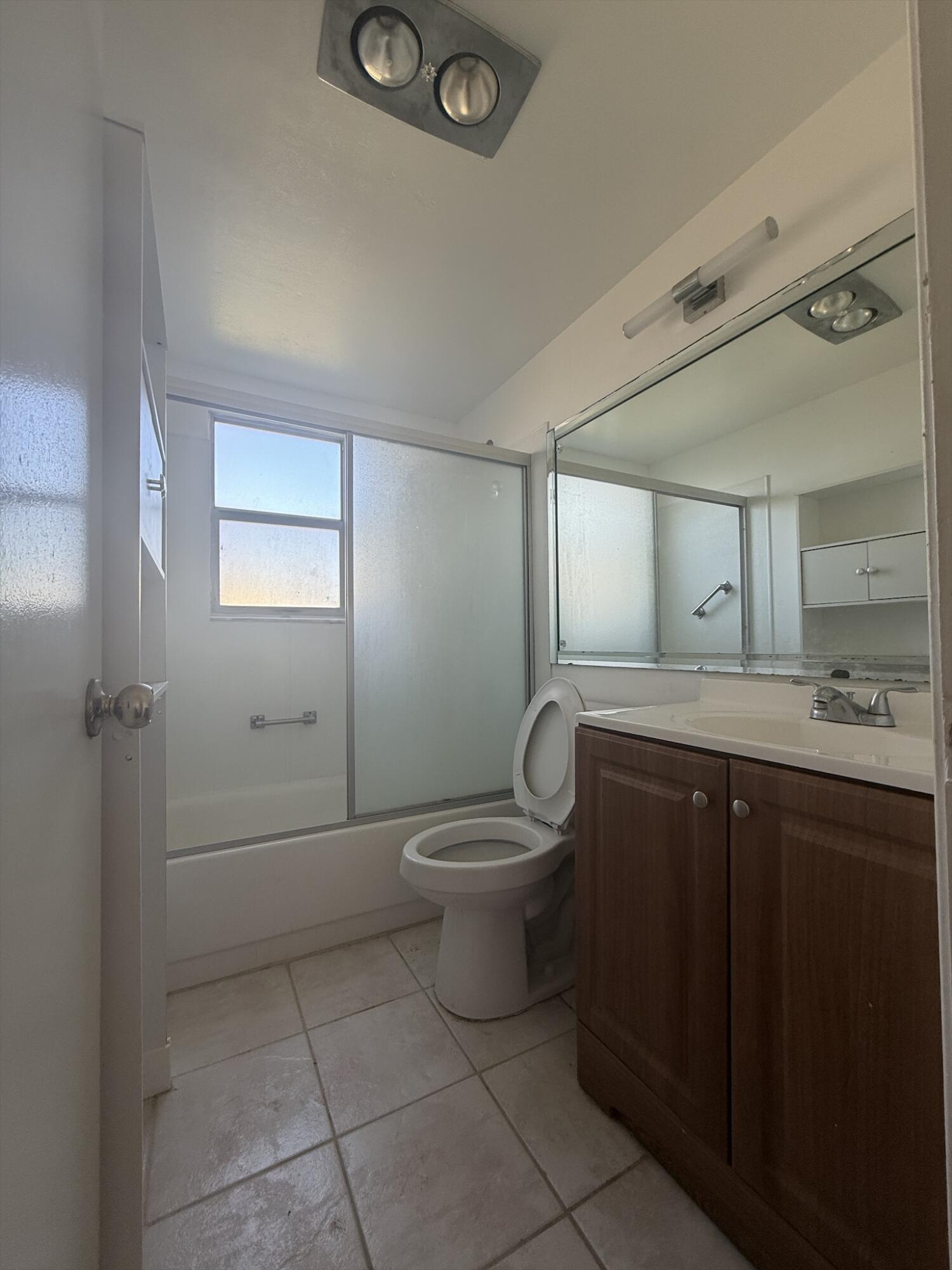 64 Norwich East Boca Raton, FL 33498 - Photo 8 of 16 IMG_0106