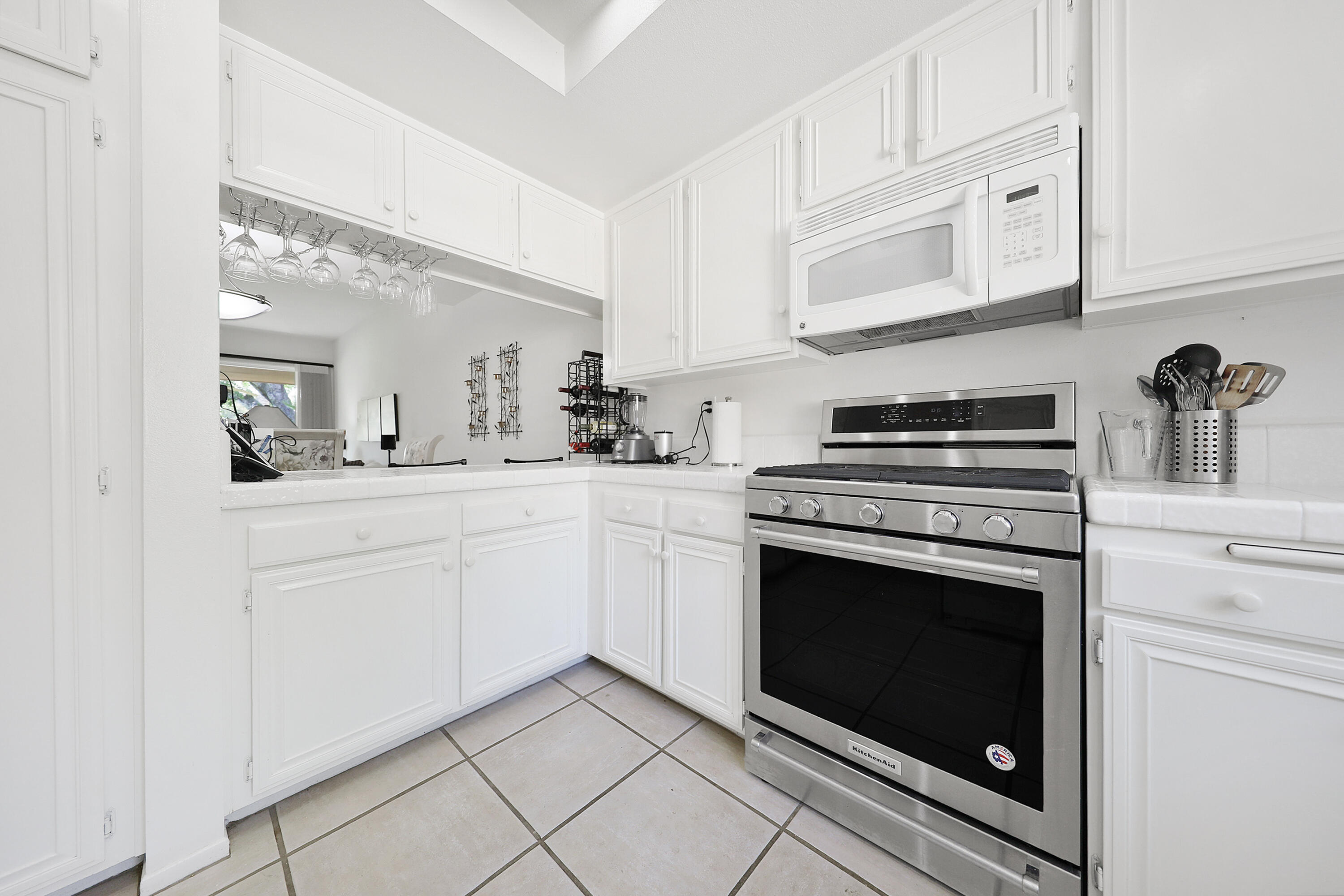 2 Haig Drive Rancho Mirage, CA 92270 - Photo 8 of 54 OPEN KITCHEN