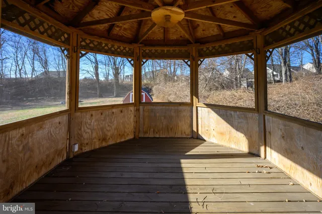 a view of outdoor space