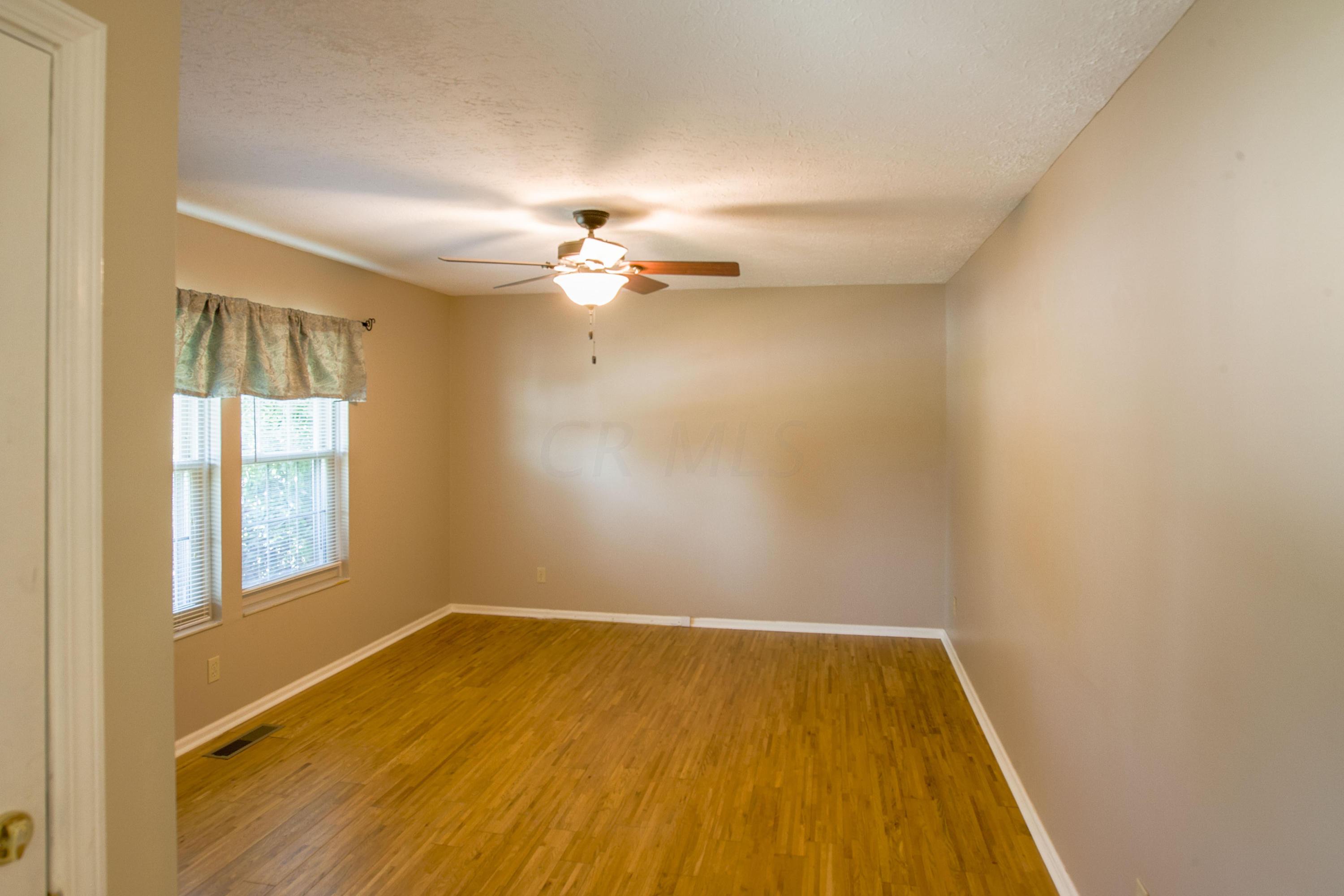 5435 Davidson Road Hilliard, OH 43026 - Photo 4 of 18