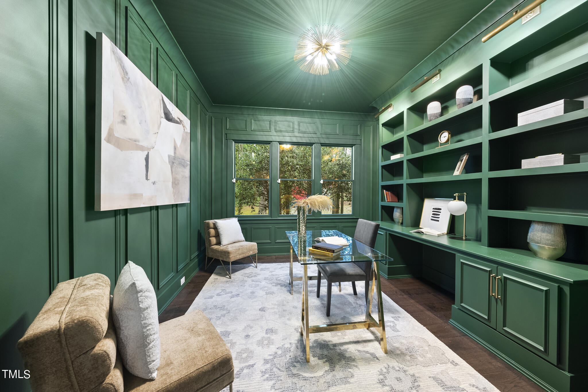 115 Edenburgh Road Raleigh, NC 27608 - Photo 7 of 50 a living room with furniture