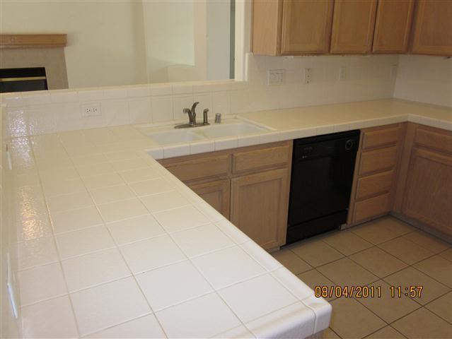 818 South Apple Avenue Reedley, CA 93654 - Photo 5 of 10 Gallery Image 5