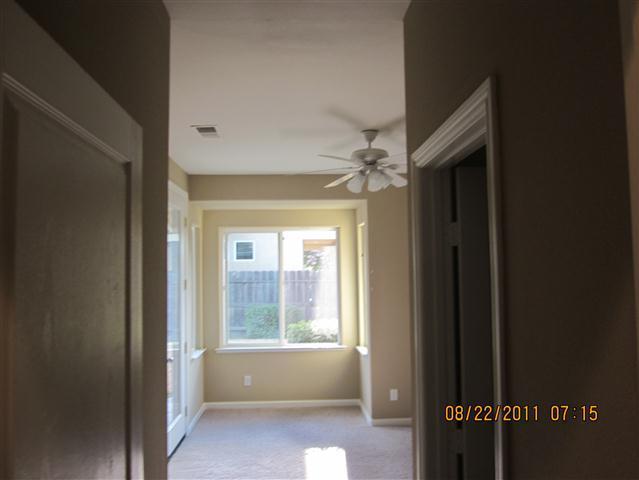 818 South Apple Avenue Reedley, CA 93654 - Photo 9 of 10 Gallery Image 9