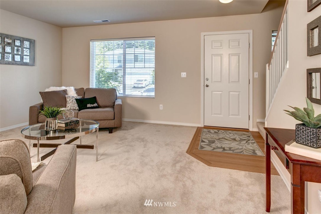 19108 14th Drive Southeast Bothell, WA 98012 - Photo 9 of 22 Gallery Image 9
