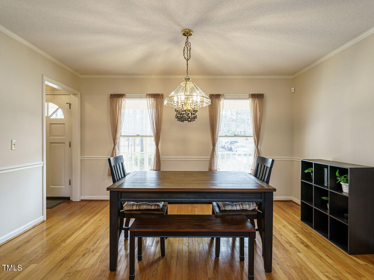 409 Laws Road Sanford, NC 27332 - Photo 10 of 32 010-1280x960-dining-room