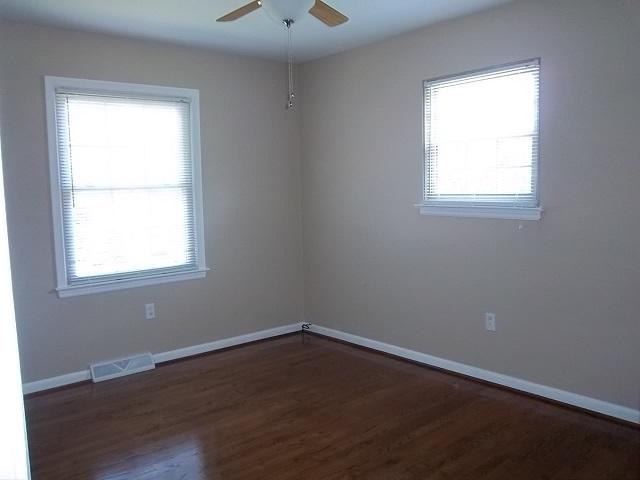 742 Ramada Road Vinton, VA 24179 - Photo 14 of 26 100_1986