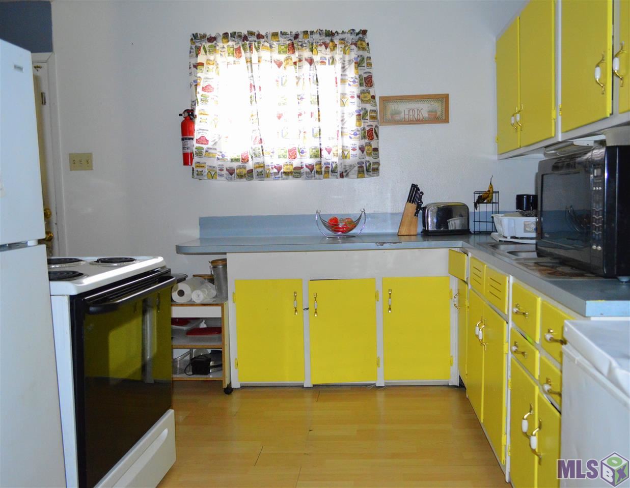 3531 Coolidge Street Baker, LA 70714 - Photo 2 of 12 Kitchen