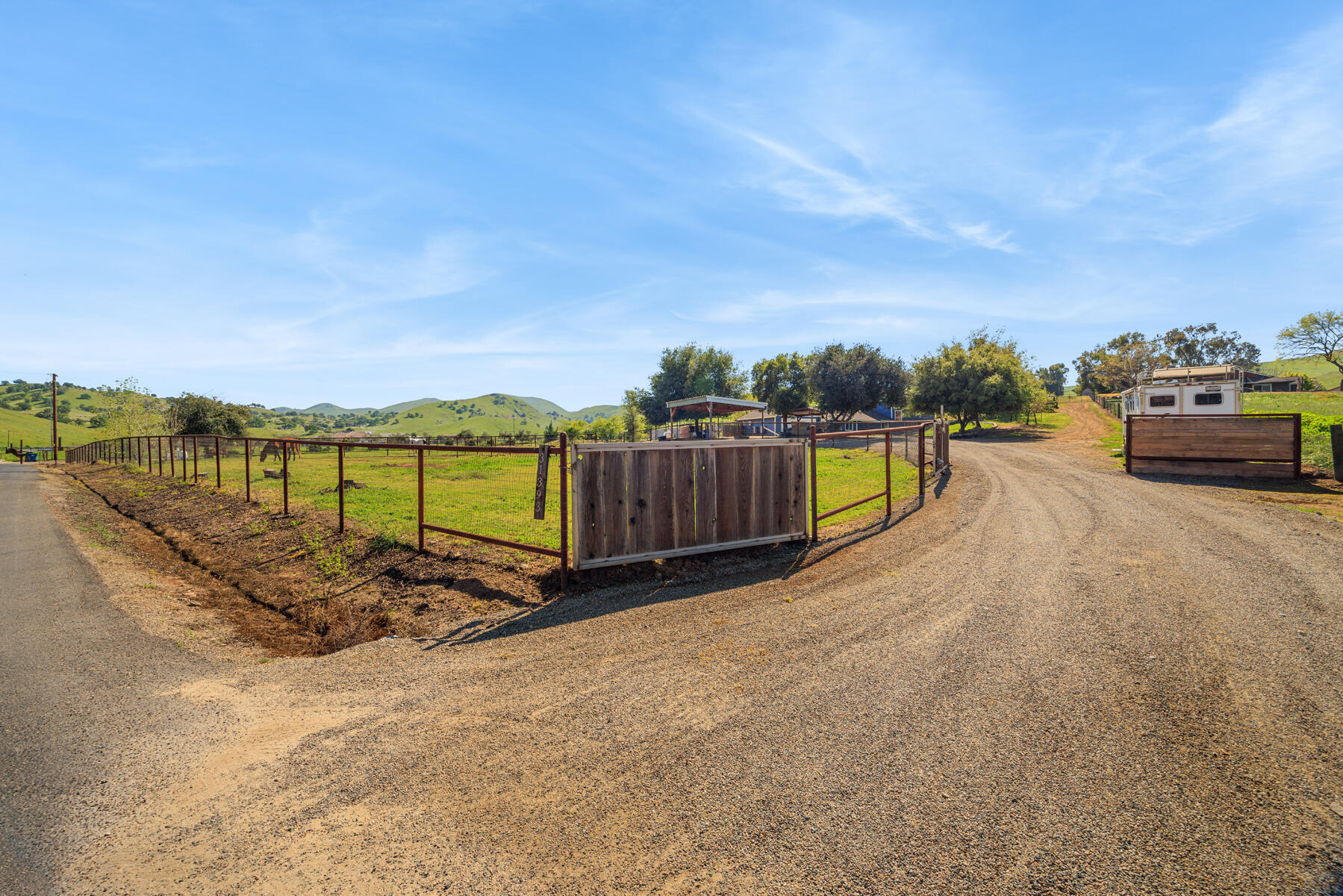 31393 Dahlem Drive Exeter, CA 93221 - Photo 56 of 79 56 - Entrance to property