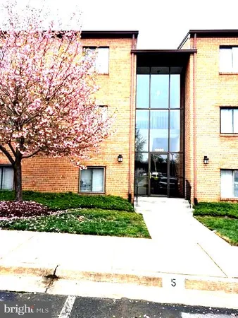 a view of a backyard with garden