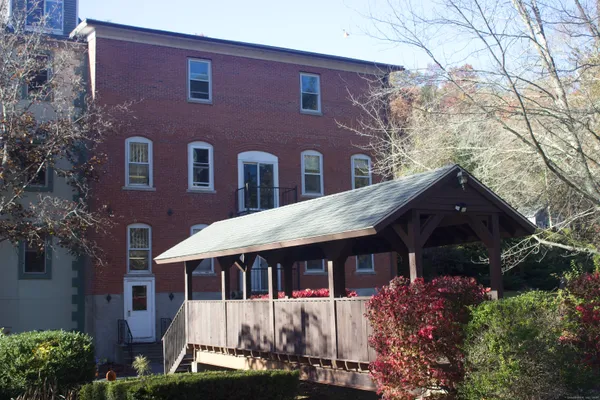 $1,800 | 201 Whetstone Mills, Dayville, CT 06241