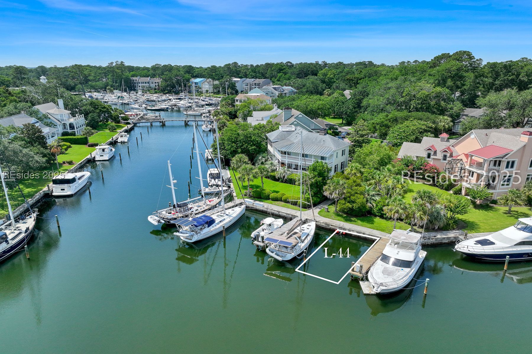 44 Sparwheel Lane Hilton Head Island, SC 29926 - Photo 2 of 35