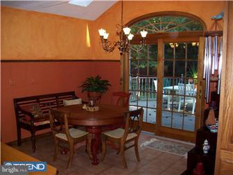 14 Jacobs Creek Road Ewing, NJ 08628 - Photo 8 of 12 Gallery Image 8