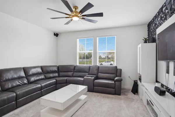 $680,000 | 5520 Cora Way, Keyes, CA 95328