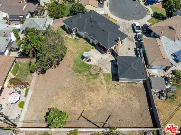 $1,099,000 | 1953 Vuelta Grande Avenue, Long Beach, CA 90815