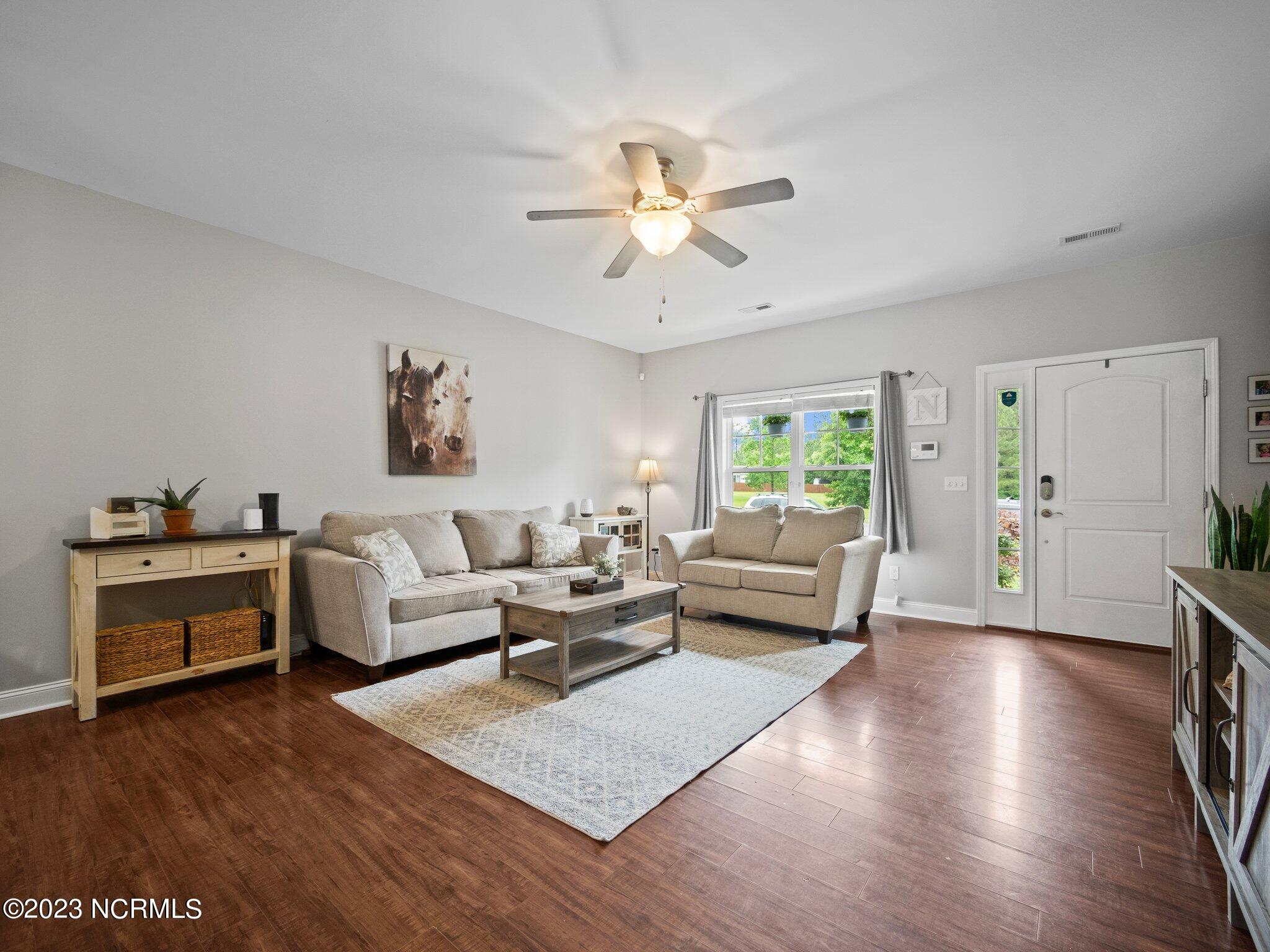 206 Murifield Drive Jacksonville, NC 28540 - Photo 5 of 57 22-web-or-mls-M1B16861