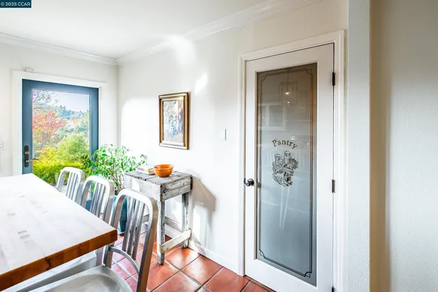 $1,450,000 | 1085 Oak Hill Road, Unit D, Lafayette, CA 94549